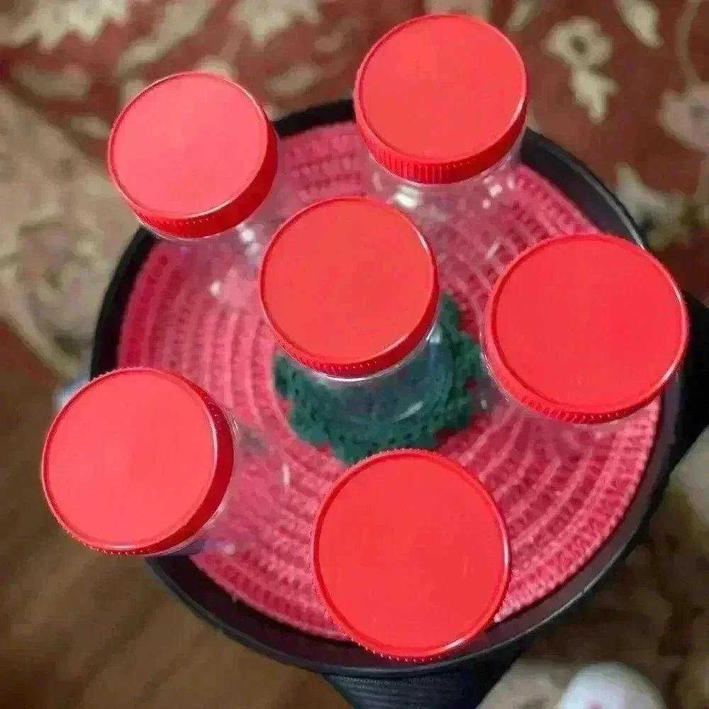 Set of 6 plastic containers clear with red lid 6.5 in height 11.5 width of jar